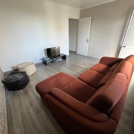 Casa A 2 Minutos A Pe De Piscina Natural Ponta Delgada Eksteriør bilde